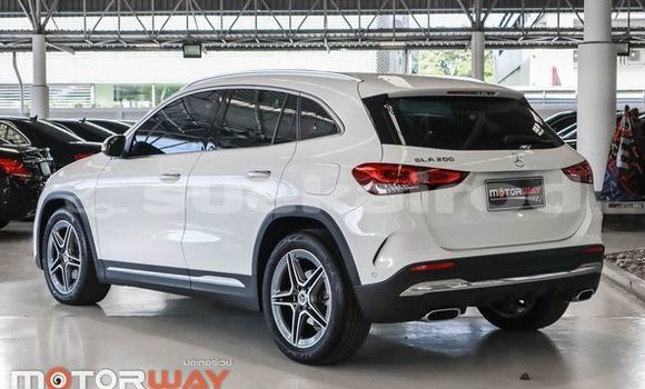 ซื้อ รถมือสอง Mercedes-Benz GLA-klasse ขาว รถยนต์ ใน %{เมือง} ใน กรุงเทพมหานคร ซื้อ รถมือสอง Mercedes-Benz GLA-klasse ขาว รถยนต์ ใน %{เมือง} ใน กรุงเทพมหานคร