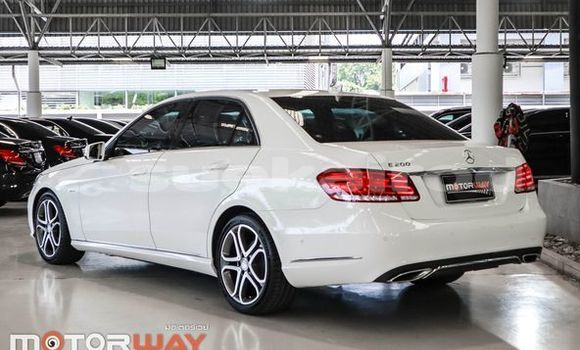 Buy Used Mercedes-Benz E-Classe White Car in Bangkok in Bangkok Buy Used Mercedes-Benz E-Classe White Car in Bangkok in Bangkok