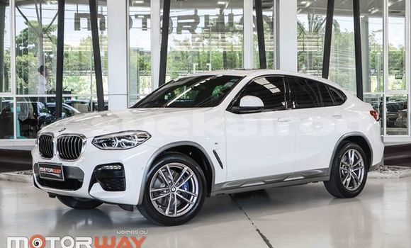 Buy Used BMW X4 White Car in Bangkok in Bangkok