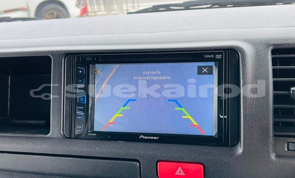 Buy Used Toyota Commuter Silver Car in Bangkok in Bangkok Buy Used Toyota Commuter Silver Car in Bangkok in Bangkok