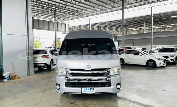 Buy Used Toyota Commuter Silver Car in Bangkok in Bangkok Buy Used Toyota Commuter Silver Car in Bangkok in Bangkok