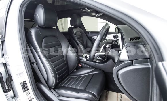 ซื้อ รถมือสอง Mercedes-Benz C250 coupe ขาว รถยนต์ ใน %{เมือง} ใน กรุงเทพมหานคร ซื้อ รถมือสอง Mercedes-Benz C250 coupe ขาว รถยนต์ ใน %{เมือง} ใน กรุงเทพมหานคร