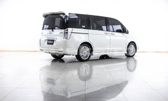 ซื้อ รถมือสอง Honda Stepwgn ขาว รถยนต์ ใน %{เมือง} ใน กรุงเทพมหานคร ซื้อ รถมือสอง Honda Stepwgn ขาว รถยนต์ ใน %{เมือง} ใน กรุงเทพมหานคร