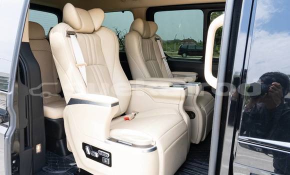 Buy Used Hyundai Starex (H-1) Black Car in Bangkok in Bangkok Buy Used Hyundai Starex (H-1) Black Car in Bangkok in Bangkok