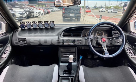 Buy Used Nissan Cefiro White Car in Bangkok in Bangkok Buy Used Nissan Cefiro White Car in Bangkok in Bangkok