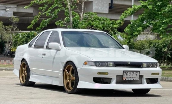 Buy Used Nissan Cefiro White Car in Bangkok in Bangkok Buy Used Nissan Cefiro White Car in Bangkok in Bangkok