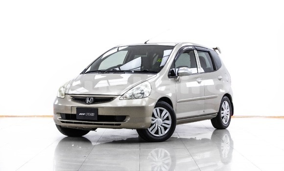 ซื้อ รถมือสอง Honda Jazz สีน้ำตาล รถยนต์ ใน %{เมือง} ใน กรุงเทพมหานคร