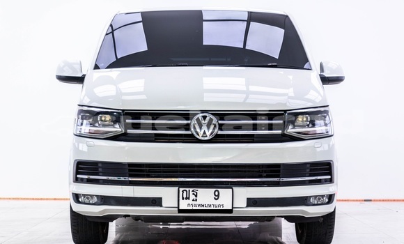 Buy Used Volkswagen Caravelle White Car in Bangkok in Bangkok Buy Used Volkswagen Caravelle White Car in Bangkok in Bangkok