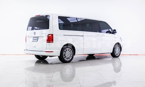 Buy Used Volkswagen Caravelle White Car in Bangkok in Bangkok Buy Used Volkswagen Caravelle White Car in Bangkok in Bangkok