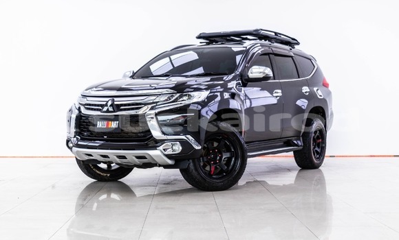 ซื้อ รถมือสอง Mitsubishi Pajero Sport สีดำ รถยนต์ ใน %{เมือง} ใน กรุงเทพมหานคร