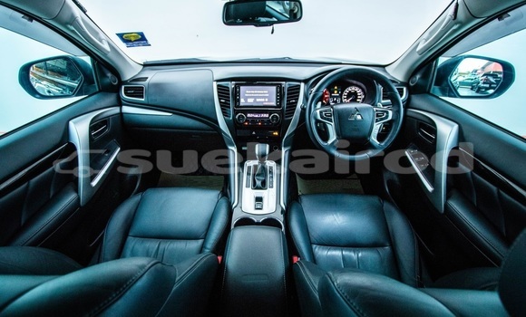 ซื้อ รถมือสอง Mitsubishi Pajero Sport สีดำ รถยนต์ ใน %{เมือง} ใน กรุงเทพมหานคร ซื้อ รถมือสอง Mitsubishi Pajero Sport สีดำ รถยนต์ ใน %{เมือง} ใน กรุงเทพมหานคร