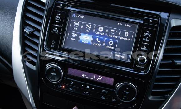 ซื้อ รถมือสอง Mitsubishi Pajero Sport ขาว รถยนต์ ใน %{เมือง} ใน กรุงเทพมหานคร ซื้อ รถมือสอง Mitsubishi Pajero Sport ขาว รถยนต์ ใน %{เมือง} ใน กรุงเทพมหานคร