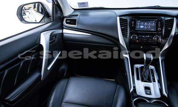 ซื้อ รถมือสอง Mitsubishi Pajero Sport ขาว รถยนต์ ใน %{เมือง} ใน กรุงเทพมหานคร ซื้อ รถมือสอง Mitsubishi Pajero Sport ขาว รถยนต์ ใน %{เมือง} ใน กรุงเทพมหานคร