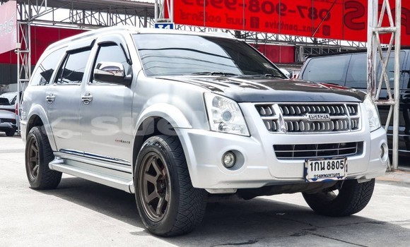 Buy Used Isuzu MU-7 Other Car in Bangkok in Bangkok Buy Used Isuzu MU-7 Other Car in Bangkok in Bangkok