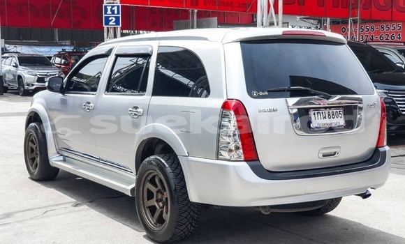 Buy Used Isuzu MU-7 Other Car in Bangkok in Bangkok Buy Used Isuzu MU-7 Other Car in Bangkok in Bangkok