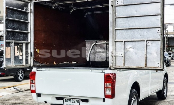 Buy Used Isuzu D-Max White Car in Bangkok in Bangkok Buy Used Isuzu D-Max White Car in Bangkok in Bangkok