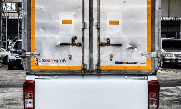 Buy Used Isuzu D-Max White Car in Bangkok in Bangkok Buy Used Isuzu D-Max White Car in Bangkok in Bangkok