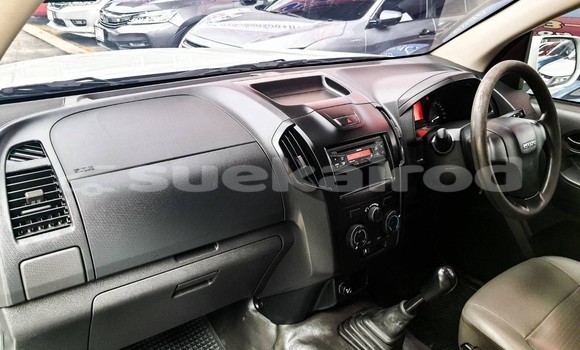 Buy Used Isuzu D-Max White Car in Bangkok in Bangkok Buy Used Isuzu D-Max White Car in Bangkok in Bangkok