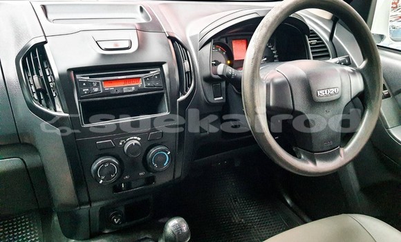 Buy Used Isuzu D-Max White Car in Bangkok in Bangkok Buy Used Isuzu D-Max White Car in Bangkok in Bangkok