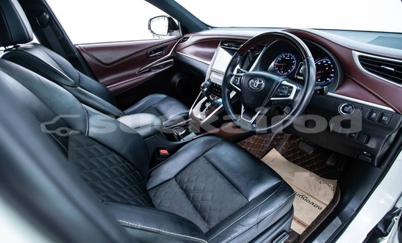 Buy Used Toyota Harrier White Car in Bangkok in Bangkok Buy Used Toyota Harrier White Car in Bangkok in Bangkok