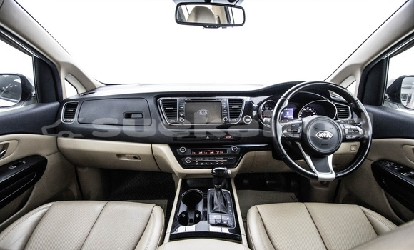 Buy Used Kia Carnival White Car in Bangkok in Bangkok Buy Used Kia Carnival White Car in Bangkok in Bangkok