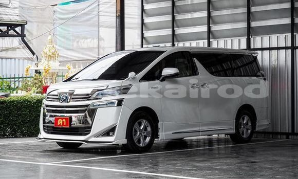 ซื้อ รถมือสอง Toyota Vellfire ขาว รถยนต์ ใน %{เมือง} ใน กรุงเทพมหานคร