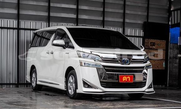 ซื้อ รถมือสอง Toyota Vellfire ขาว รถยนต์ ใน %{เมือง} ใน กรุงเทพมหานคร ซื้อ รถมือสอง Toyota Vellfire ขาว รถยนต์ ใน %{เมือง} ใน กรุงเทพมหานคร