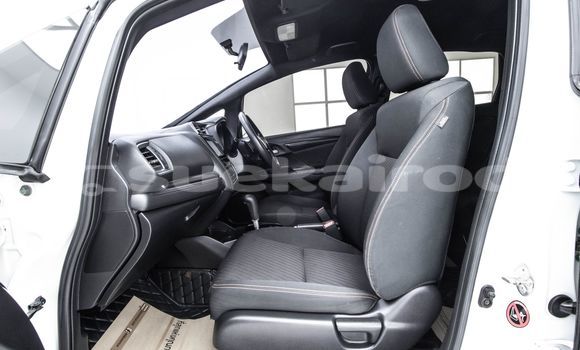 Buy Used Honda Jazz White Car in Bangkok in Bangkok Buy Used Honda Jazz White Car in Bangkok in Bangkok