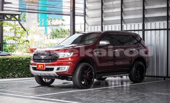 ซื้อ รถมือสอง Ford Everest สีแดง รถยนต์ ใน %{เมือง} ใน กรุงเทพมหานคร