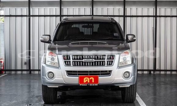 Buy Used Isuzu MU-7 Silver Car in Bangkok in Bangkok Buy Used Isuzu MU-7 Silver Car in Bangkok in Bangkok