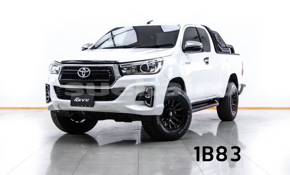 Buy Used Toyota Hiluxe Revo White Car in Bangkok in Bangkok Buy Used Toyota Hiluxe Revo White Car in Bangkok in Bangkok