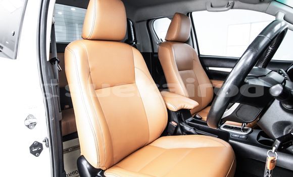 Buy Used Toyota Hiluxe Revo White Car in Bangkok in Bangkok Buy Used Toyota Hiluxe Revo White Car in Bangkok in Bangkok