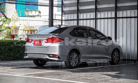 ซื้อ รถมือสอง Honda City เงิน รถยนต์ ใน %{เมือง} ใน กรุงเทพมหานคร ซื้อ รถมือสอง Honda City เงิน รถยนต์ ใน %{เมือง} ใน กรุงเทพมหานคร