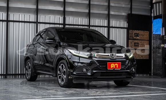 ซื้อ รถมือสอง Honda HR-V สีดำ รถยนต์ ใน %{เมือง} ใน กรุงเทพมหานคร ซื้อ รถมือสอง Honda HR-V สีดำ รถยนต์ ใน %{เมือง} ใน กรุงเทพมหานคร