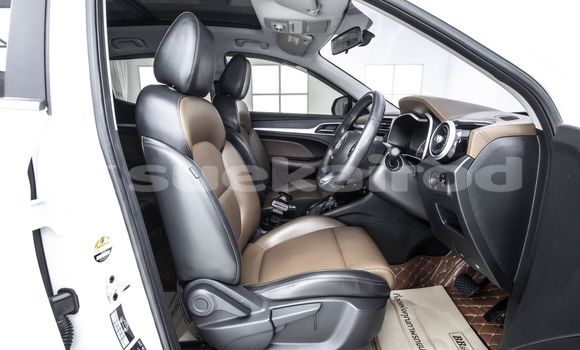 Buy Used MG ZS White Car in Bangkok in Bangkok Buy Used MG ZS White Car in Bangkok in Bangkok