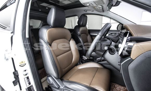 Buy Used MG ZS White Car in Bangkok in Bangkok Buy Used MG ZS White Car in Bangkok in Bangkok