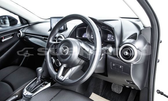 ซื้อ รถมือสอง Mazda 2 ขาว รถยนต์ ใน %{เมือง} ใน กรุงเทพมหานคร ซื้อ รถมือสอง Mazda 2 ขาว รถยนต์ ใน %{เมือง} ใน กรุงเทพมหานคร