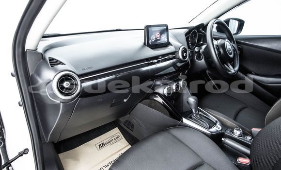 ซื้อ รถมือสอง Mazda 2 ขาว รถยนต์ ใน %{เมือง} ใน กรุงเทพมหานคร ซื้อ รถมือสอง Mazda 2 ขาว รถยนต์ ใน %{เมือง} ใน กรุงเทพมหานคร
