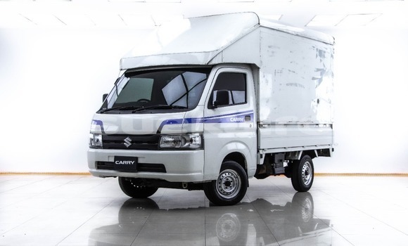 Buy Used Suzuki Carry White Car in Bangkok in Bangkok