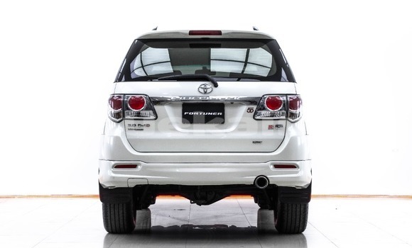 ซื้อ รถมือสอง Toyota Fortuner ขาว รถยนต์ ใน %{เมือง} ใน กรุงเทพมหานคร ซื้อ รถมือสอง Toyota Fortuner ขาว รถยนต์ ใน %{เมือง} ใน กรุงเทพมหานคร