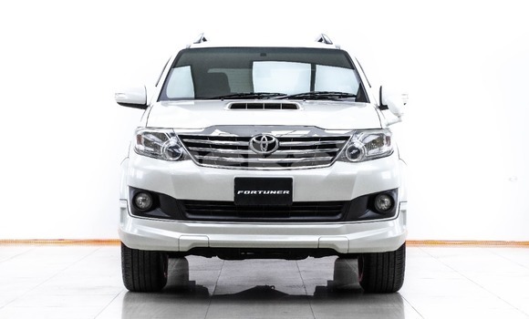 ซื้อ รถมือสอง Toyota Fortuner ขาว รถยนต์ ใน %{เมือง} ใน กรุงเทพมหานคร ซื้อ รถมือสอง Toyota Fortuner ขาว รถยนต์ ใน %{เมือง} ใน กรุงเทพมหานคร