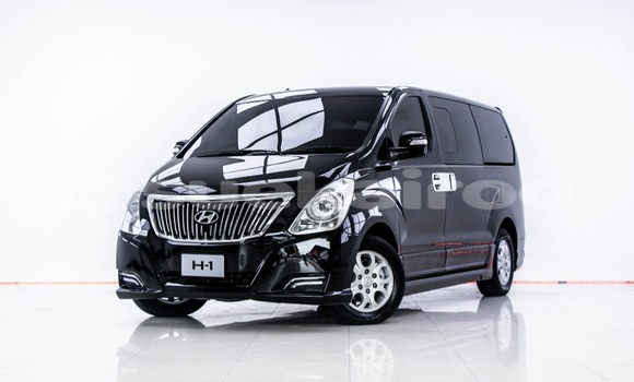 Buy Used Hyundai H1 Black Car in Bangkok in Bangkok