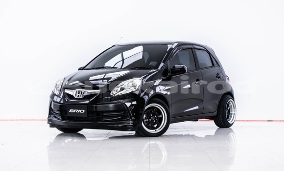 ซื้อ รถมือสอง Honda Brio สีดำ รถยนต์ ใน %{เมือง} ใน กรุงเทพมหานคร