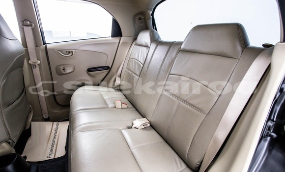 ซื้อ รถมือสอง Honda Brio สีดำ รถยนต์ ใน %{เมือง} ใน กรุงเทพมหานคร ซื้อ รถมือสอง Honda Brio สีดำ รถยนต์ ใน %{เมือง} ใน กรุงเทพมหานคร