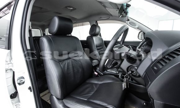 Buy Used Toyota Fortuner White Car in Bangkok in Bangkok Buy Used Toyota Fortuner White Car in Bangkok in Bangkok