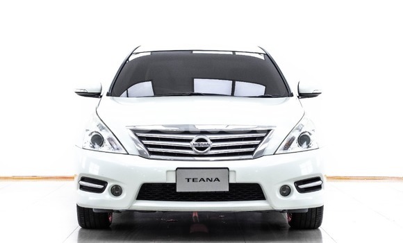 Buy Used Nissan Teana White Car in Bangkok in Bangkok Buy Used Nissan Teana White Car in Bangkok in Bangkok