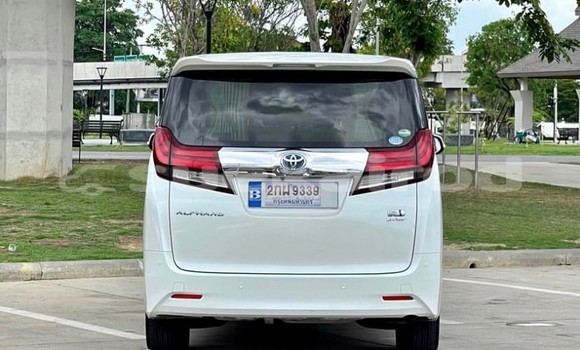 Buy Used Toyota Alphard White Car in Bangkok in Bangkok Buy Used Toyota Alphard White Car in Bangkok in Bangkok
