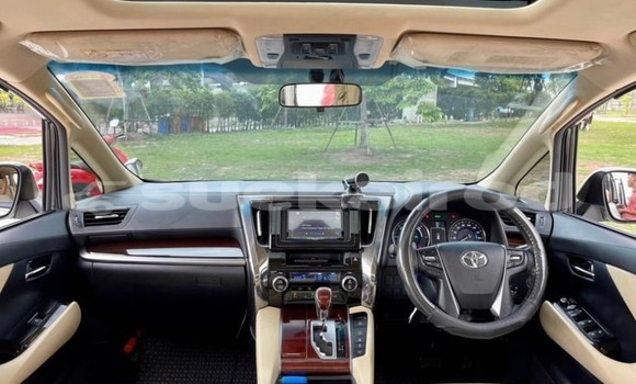 Buy Used Toyota Alphard White Car in Bangkok in Bangkok Buy Used Toyota Alphard White Car in Bangkok in Bangkok