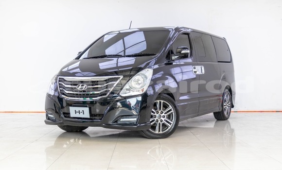 ซื้อ รถมือสอง Hyundai H1 สีดำ รถยนต์ ใน %{เมือง} ใน กรุงเทพมหานคร