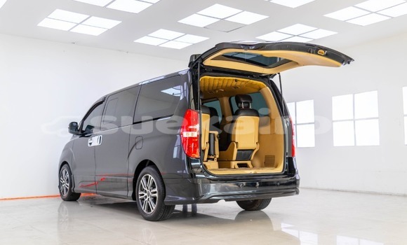 ซื้อ รถมือสอง Hyundai H1 สีดำ รถยนต์ ใน %{เมือง} ใน กรุงเทพมหานคร ซื้อ รถมือสอง Hyundai H1 สีดำ รถยนต์ ใน %{เมือง} ใน กรุงเทพมหานคร